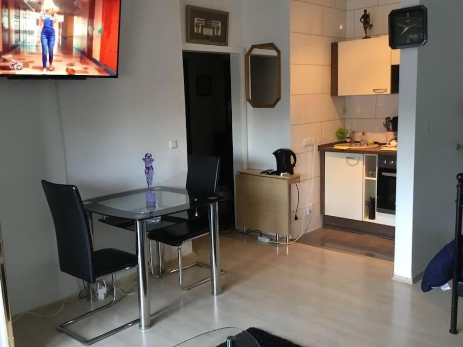 Elegant And Quiet Apartment Висбаден Екстериор снимка